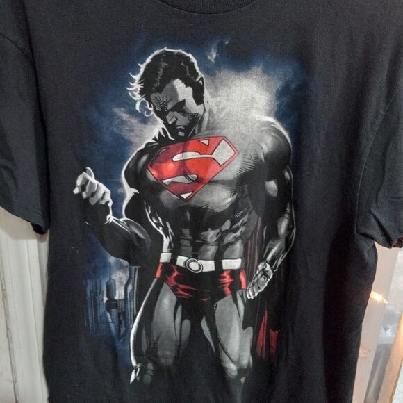 Superman (DC Comics) Mens T-Shirt - The Solem Power Of The Caped One - Picture 2 of 4